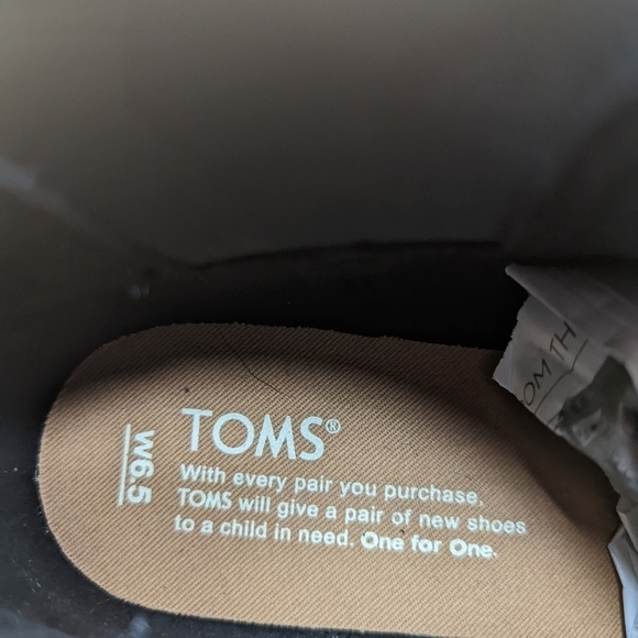 TOMS Black ELLA CHELSEA Crushed VELVET Slip-On ANKLE BOOTS Women sz 6.5M new wit - Picture 10 of 11